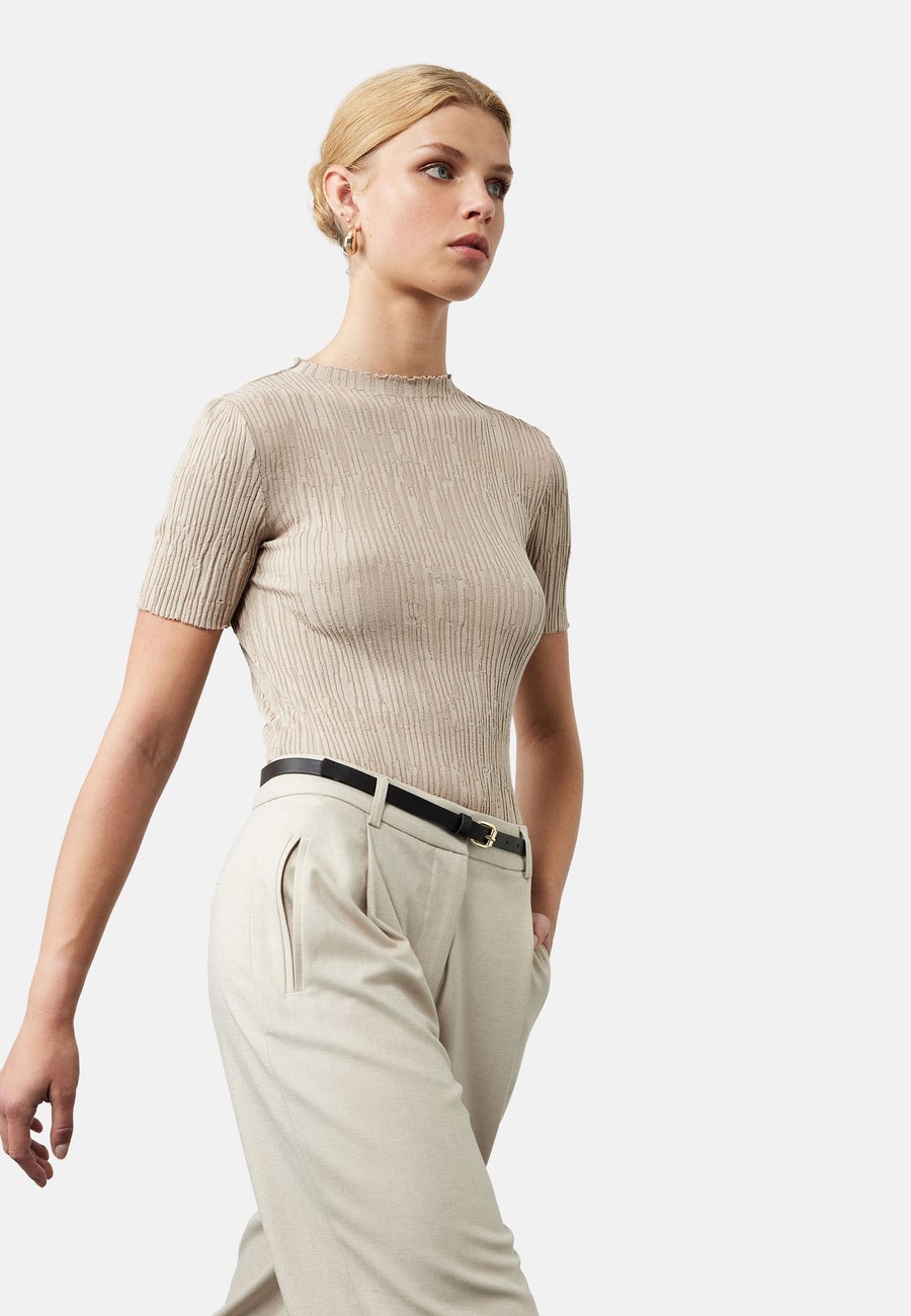 Футболка Koton SHORT SLEEVE , Brown, Коричневый, Футболка Koton SHORT SLEEVE , Brown
Футболка Koton SHORT SLEEVE , Brown, Коричневый, Футболка Koton SHORT SLEEVE , Brown