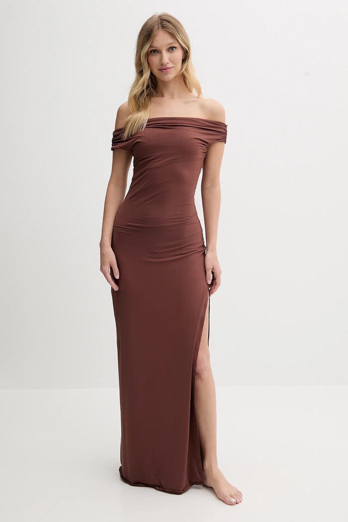 Пляжное платье Bond Eye, коричневый
Пляжное платье Bond Eye, коричневый