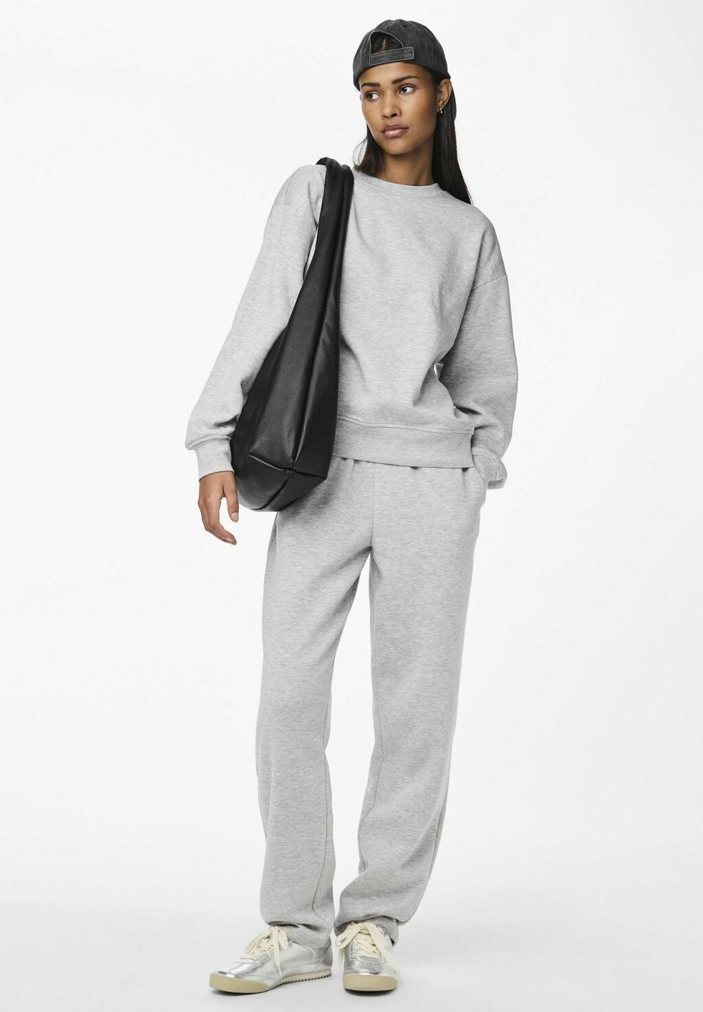 Толстовка с капюшоном PCCHILLI OVERSIZED NOOS BC Pieces, серый
Толстовка с капюшоном PCCHILLI OVERSIZED NOOS BC Pieces, серый