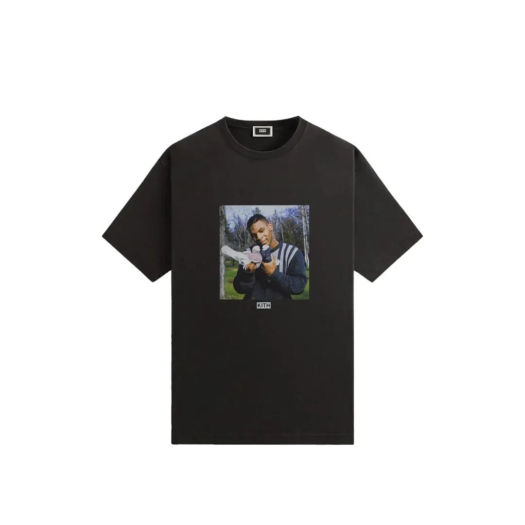 Винтажная футболка Mike Tyson KITH, черная
Винтажная футболка Mike Tyson KITH, черная