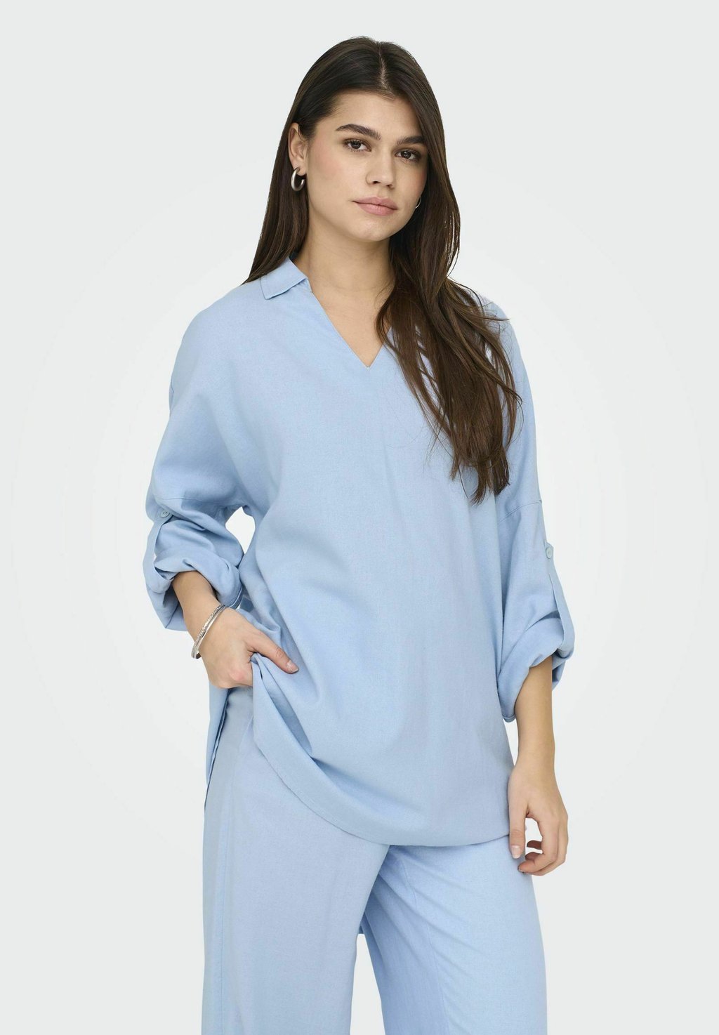 Туника ONLCARO ONLY, светло-голубой
Туника ONLCARO ONLY, светло-голубой