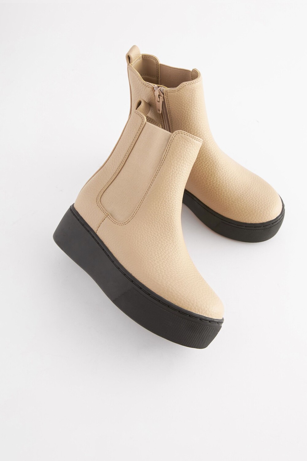 Массивные ботинки челси Next
Массивные ботинки челси Next