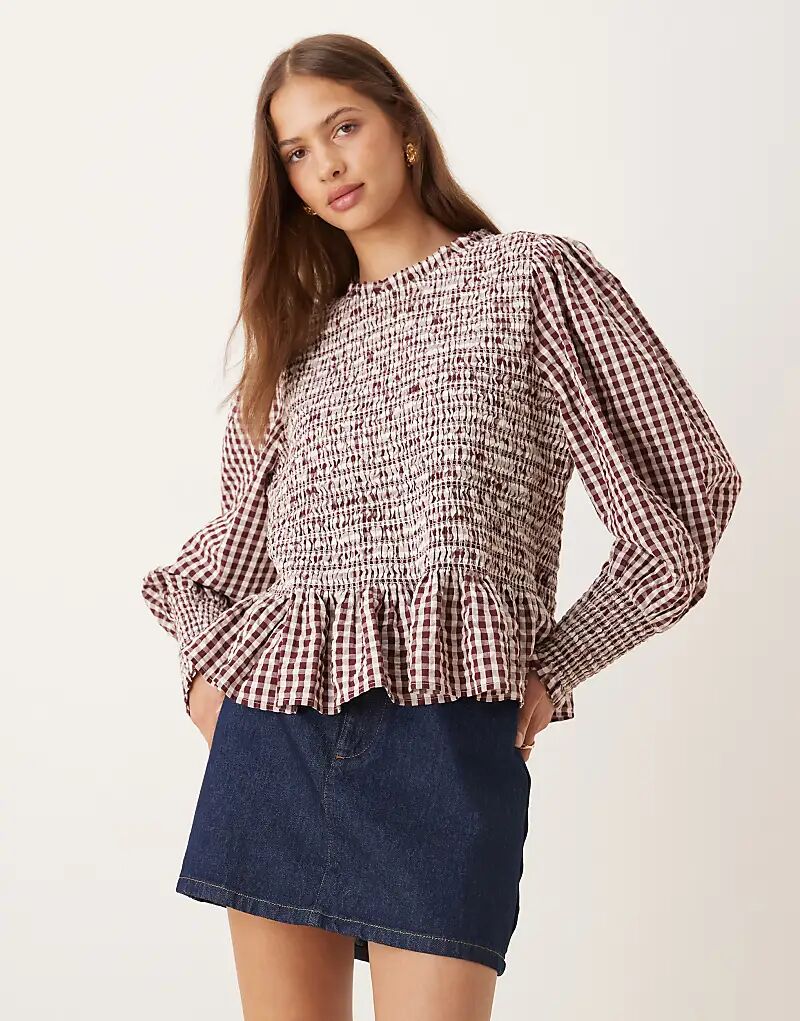 Блузка Nobody's Child Knowles с рукавами-фонариками и сборками в коричневую клетку
Блузка Nobody's Child Knowles с рукавами-фонариками и сборками в коричневую клетку