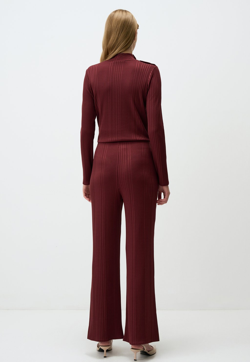 Брюки WIDE-LEG Jimmy Key, бордовый
Брюки WIDE-LEG Jimmy Key, бордовый