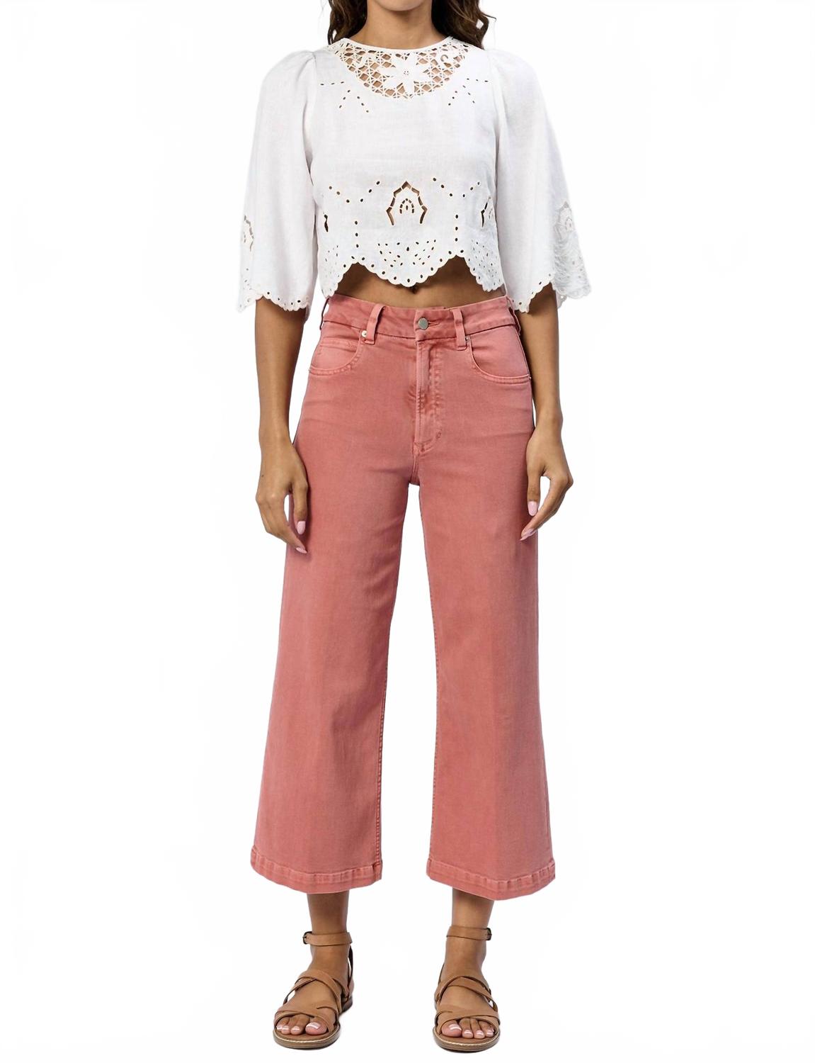 Оранжевые джинсы-мюли с высокой посадкой укороченные широкие DEAR JOHN DENIM
Оранжевые джинсы-мюли с высокой посадкой укороченные широкие DEAR JOHN DENIM