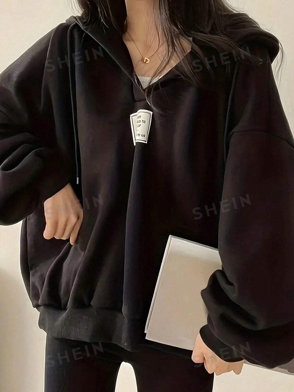 EZwear Куртка с капюшоном, длинный рукав, свободная, удобная, для женщин больших размеров, повседневный образ, осень/зима Shein, черный
EZwear Куртка с капюшоном, длинный рукав, свободная, удобная, для женщин больших размеров, повседневный образ, осень/зима Shein, черный