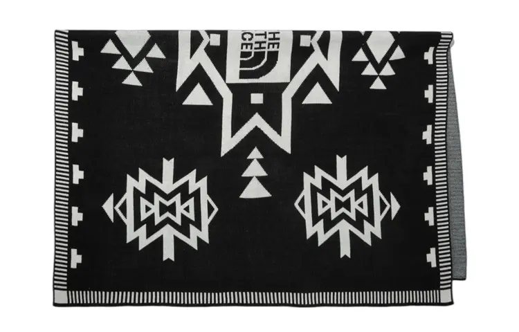 THE NORTH FACE Шаль унисекс, Black
THE NORTH FACE Шаль унисекс, Black