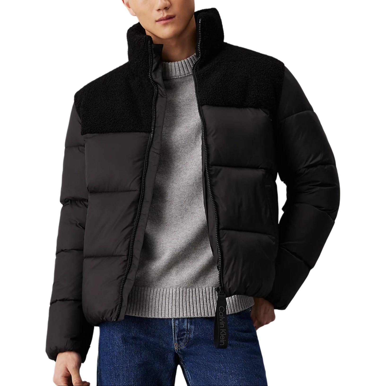 Пуховик CALVIN KLEIN Европейская версия Мужской черный
Пуховик CALVIN KLEIN Европейская версия Мужской черный