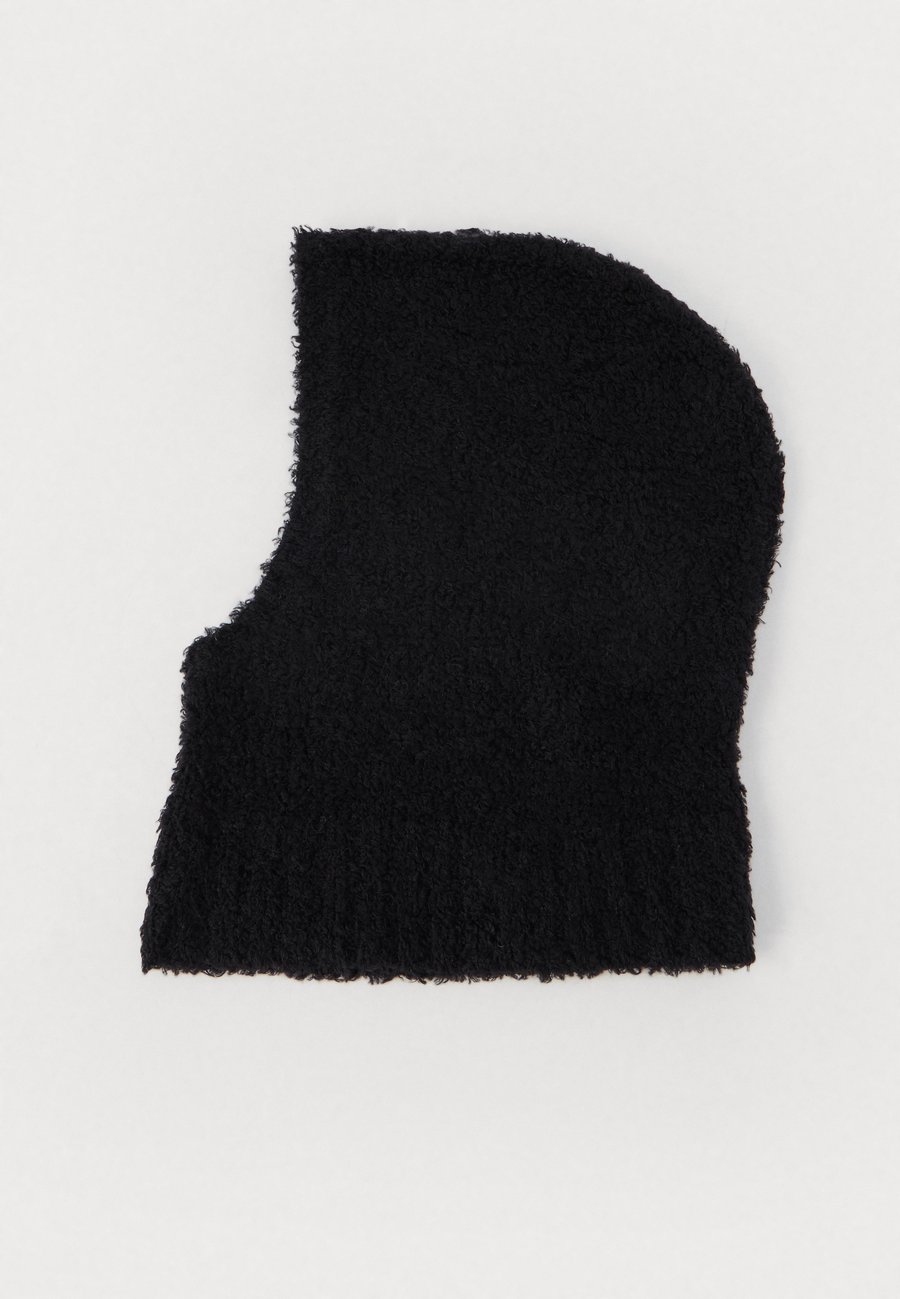 Шапка Filippa K FLUFFY BALACLAVA, Black
Шапка Filippa K FLUFFY BALACLAVA, Black
