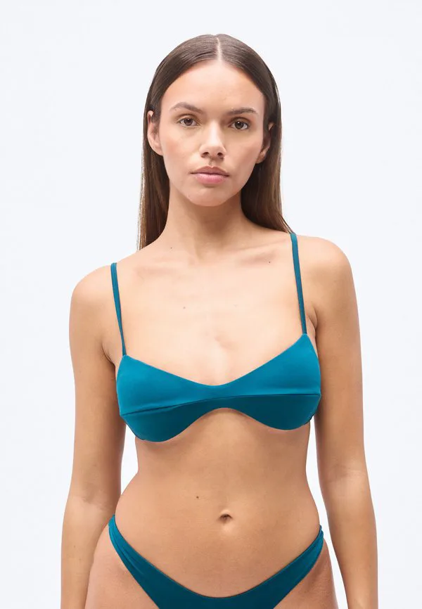 Регулируемый верх от бикини monica Haight, Harbor Blue, Синий, Регулируемый верх от бикини monica Haight, Harbor Blue
Регулируемый верх от бикини monica Haight, Harbor Blue, Синий, Регулируемый верх от бикини monica Haight, Harbor Blue