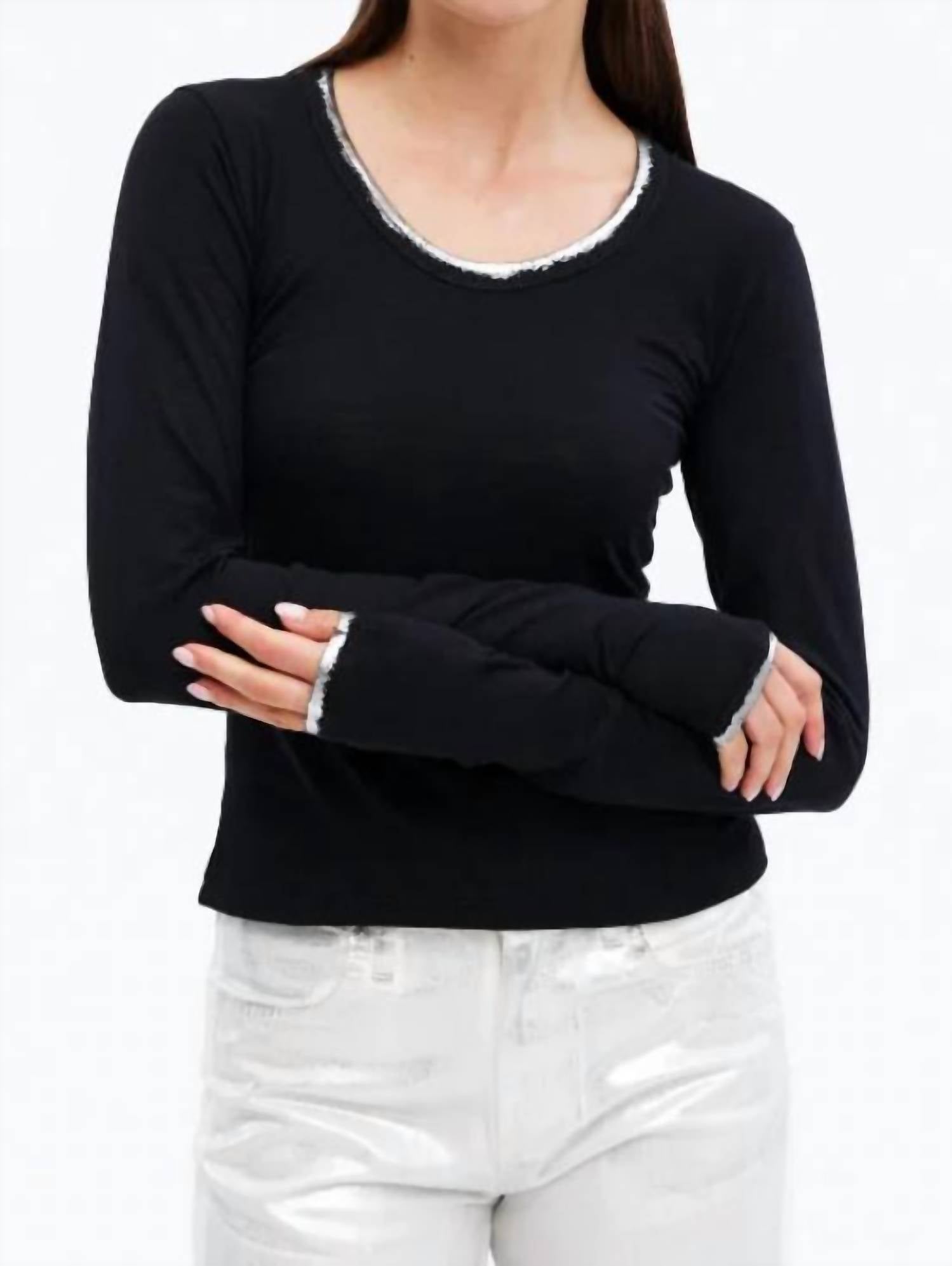 Chrldr Kimmi футболка с длинным рукавом и металлическим наконечником U-образный вырез черная
Chrldr Kimmi футболка с длинным рукавом и металлическим наконечником U-образный вырез черная