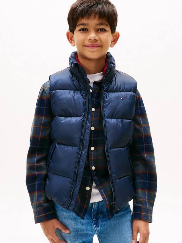 Детский утепленный жилет Essential Tommy Hilfiger, Dark Navy
Детский утепленный жилет Essential Tommy Hilfiger, Dark Navy