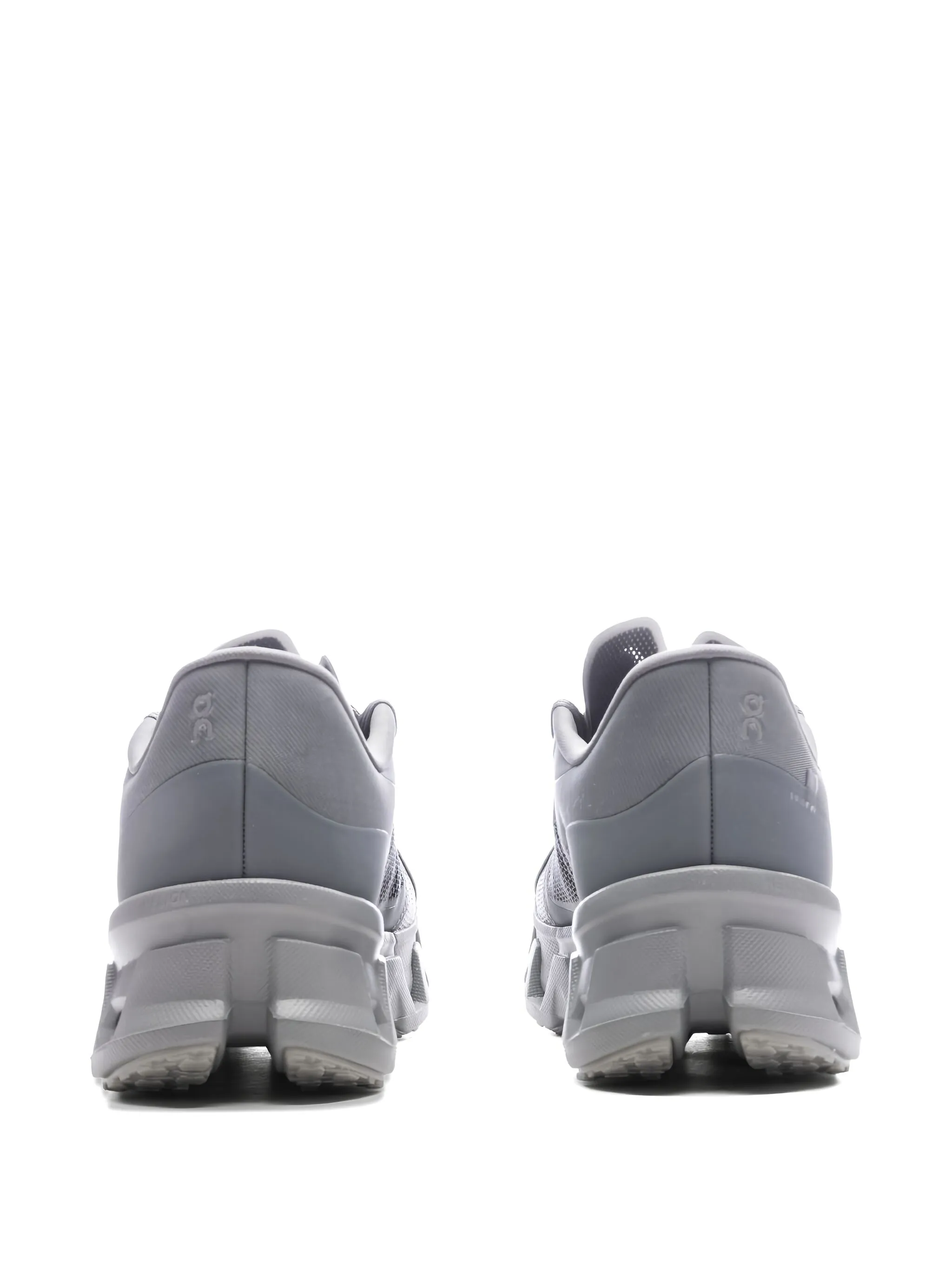 Гипер - кроссовки Cloudmonster On Running, серый
Гипер - кроссовки Cloudmonster On Running, серый