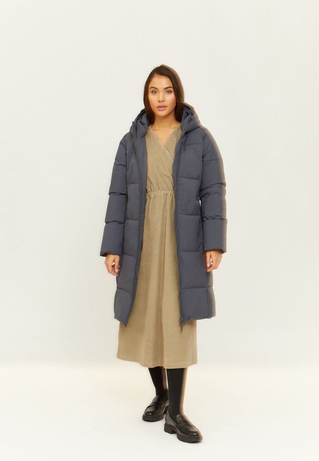 Зимнее пальто Elmira Mazine, темно-синий
Зимнее пальто Elmira Mazine, темно-синий