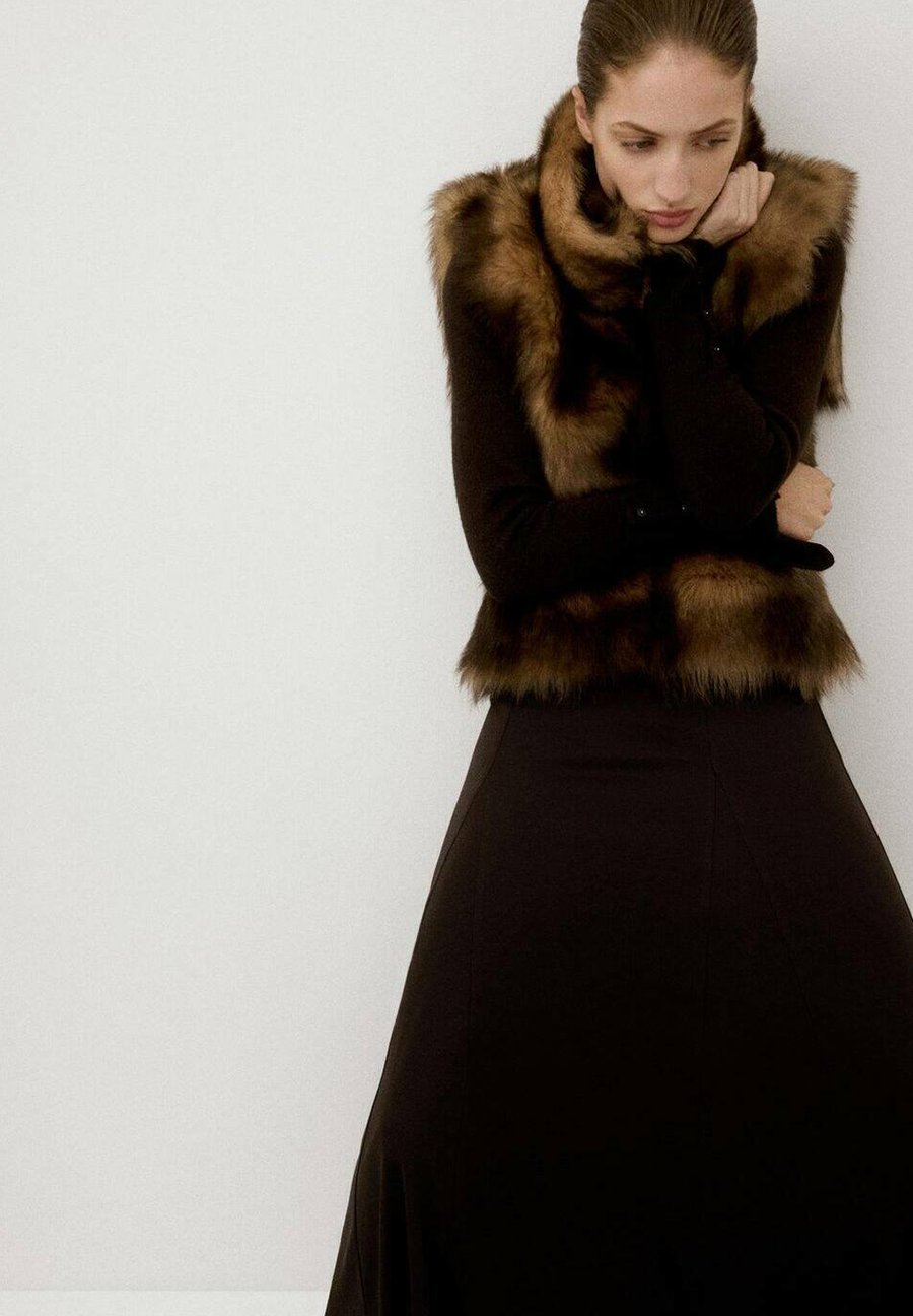 Юбка Mango Maxi skirt, Brown
Юбка Mango Maxi skirt, Brown