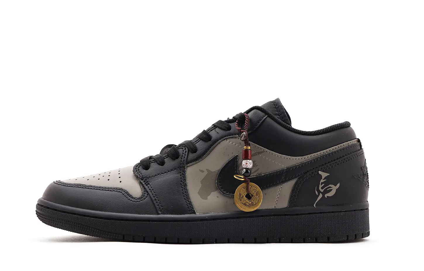 Кроссовки Air 1 Leather с амортизацией, противоскользящие, износостойкие, низкие, винтажные, унисекс Jordan, черный
Кроссовки Air 1 Leather с амортизацией, противоскользящие, износостойкие, низкие, винтажные, унисекс Jordan, черный