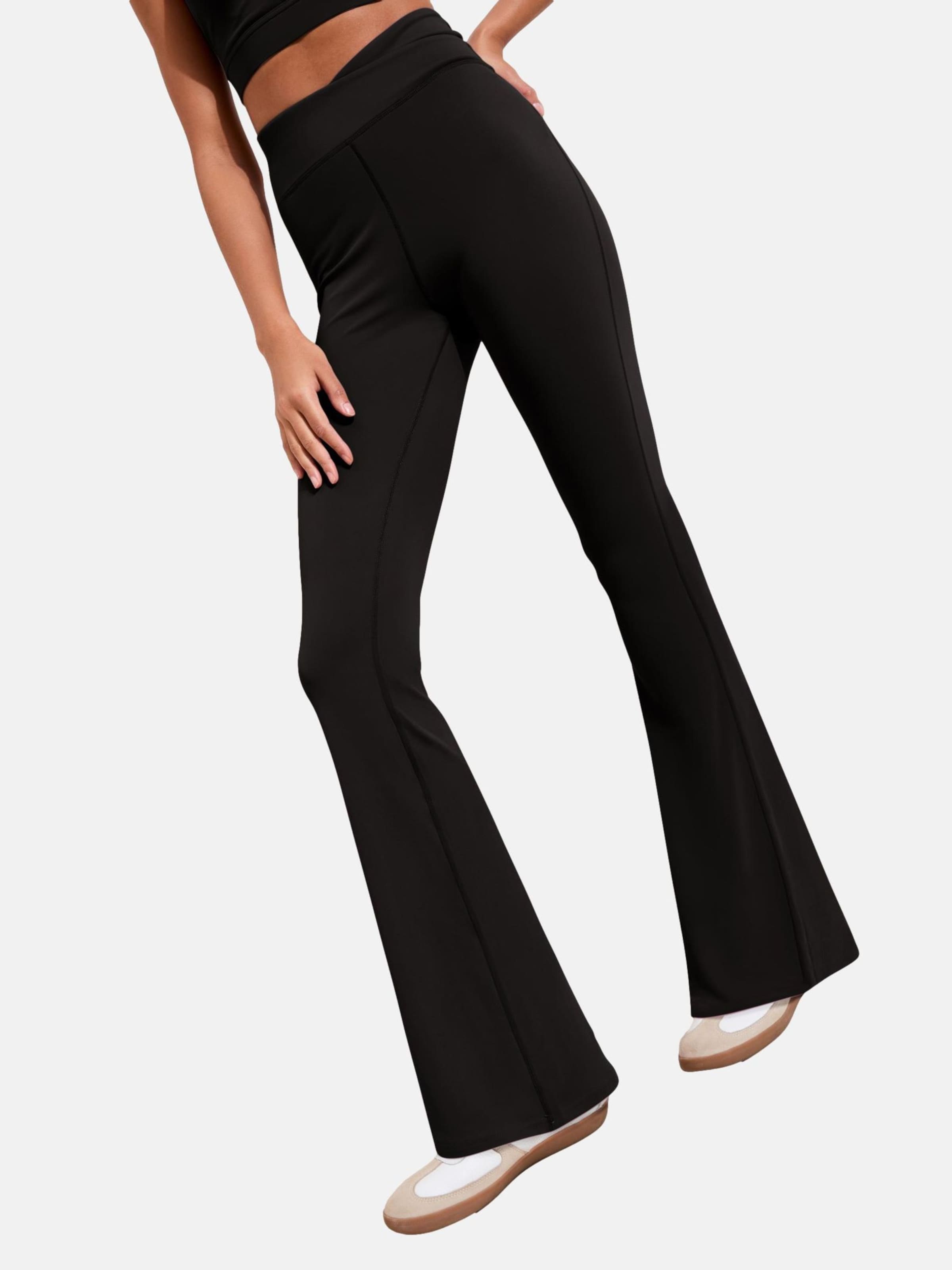 Friends Like These Черные леггинсы с расклешенным низом
Friends Like These Черные леггинсы с расклешенным низом