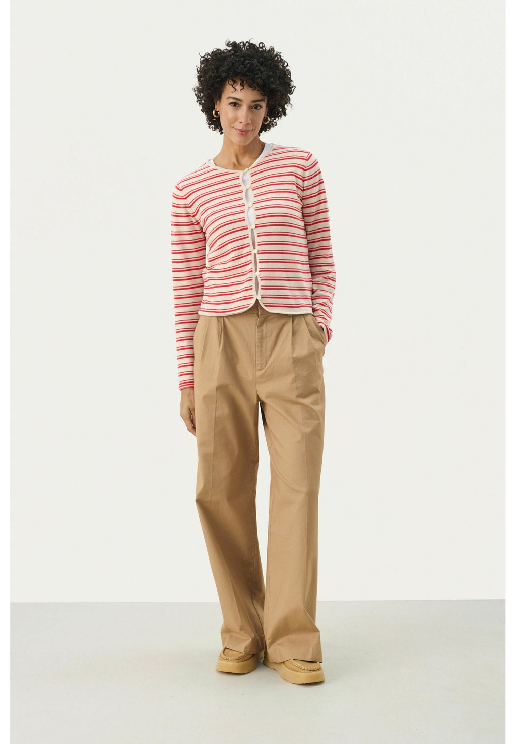 Кардиган Part Two, красный
Кардиган Part Two, красный