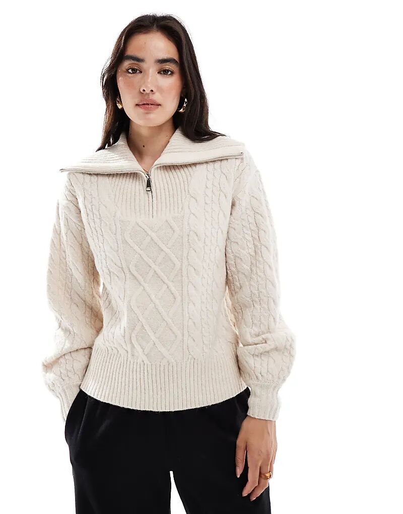 Джемпер с молнией 1/4 и воротником цвета экрю, с плетеной пряжей
Джемпер с молнией 1/4 и воротником цвета экрю, с плетеной пряжей