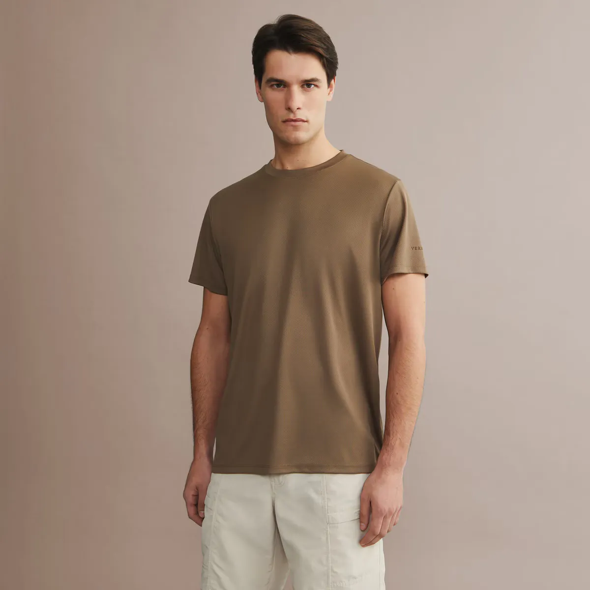 Мужская базовая техническая футболка с коротким рукавом Verhunt, бежевый
Мужская базовая техническая футболка с коротким рукавом Verhunt, бежевый