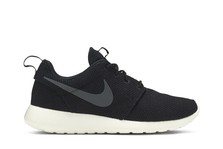 Кроссовки Nike Roshe One 'Anthracite', черный
Кроссовки Nike Roshe One 'Anthracite', черный