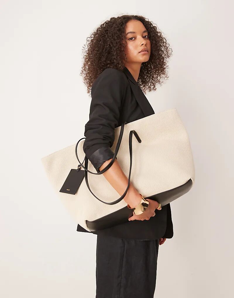 Классическая плетеная сумка-тоут Mango цвета слоновой кости
Классическая плетеная сумка-тоут Mango цвета слоновой кости