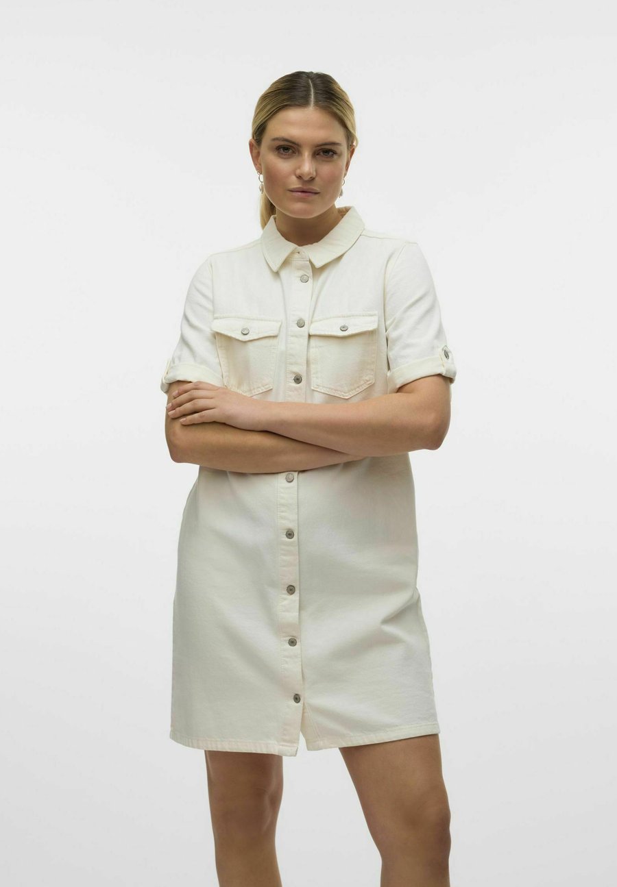 Платье Vero Moda VMJENNIE NOOS, Cloud Dancer/Off-White
Платье Vero Moda VMJENNIE NOOS, Cloud Dancer/Off-White