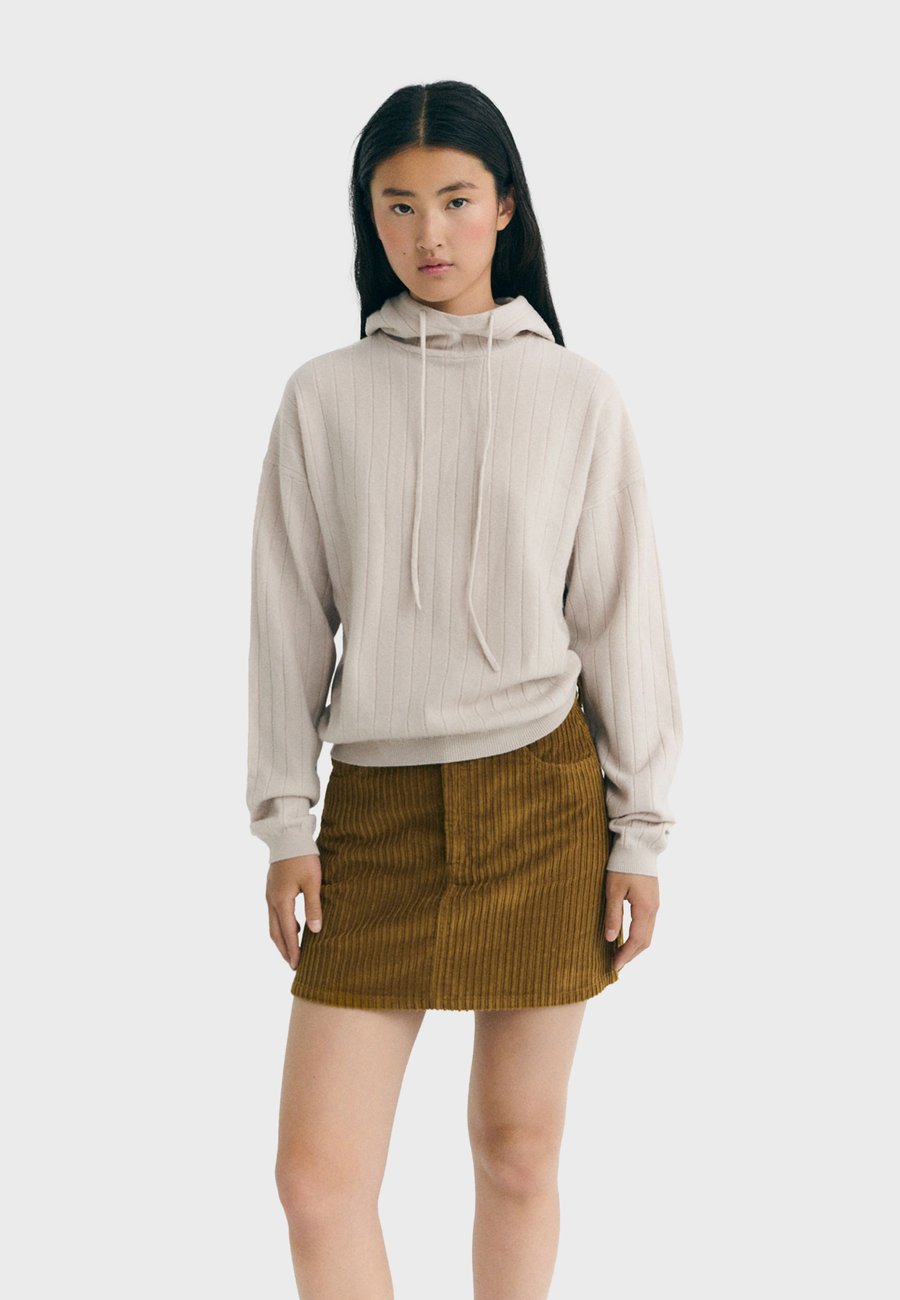 Джемпер Thinking Mu ALINA, Off White/Off-White
Джемпер Thinking Mu ALINA, Off White/Off-White