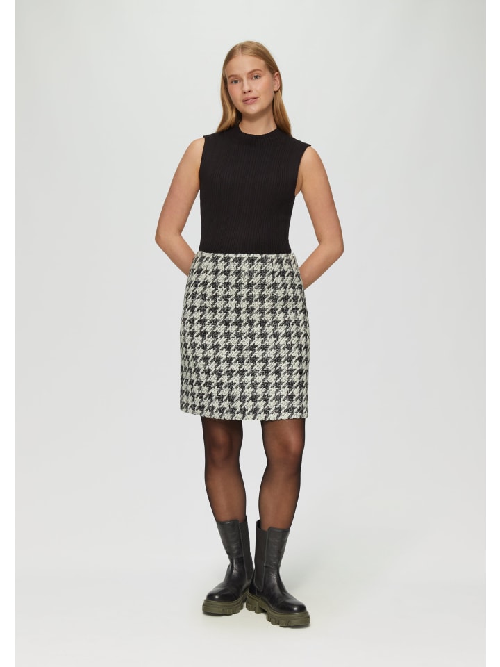 Мини-юбка s.Oliver Rock kurz, черный
Мини-юбка s.Oliver Rock kurz, черный