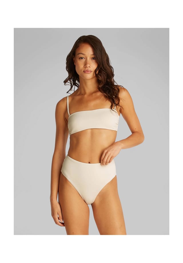 Плавки бикини с высокой талией Calvin Klein, бежевый
Плавки бикини с высокой талией Calvin Klein, бежевый