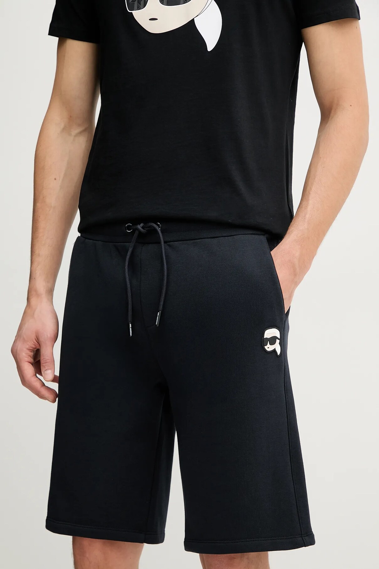 Шорты Karl Lagerfeld, темно-синий
Шорты Karl Lagerfeld, темно-синий