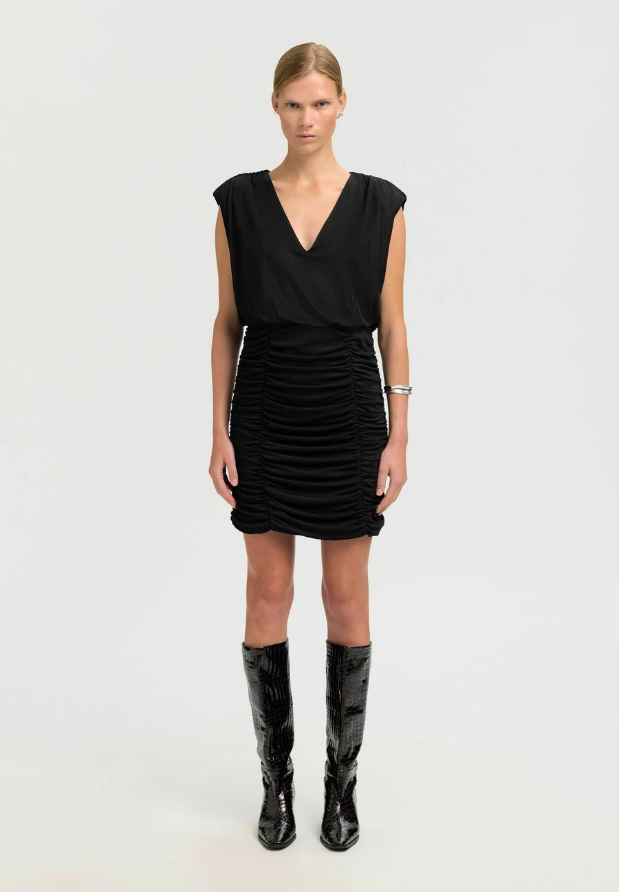 Платье Selected WENDBARES, Black
Платье Selected WENDBARES, Black