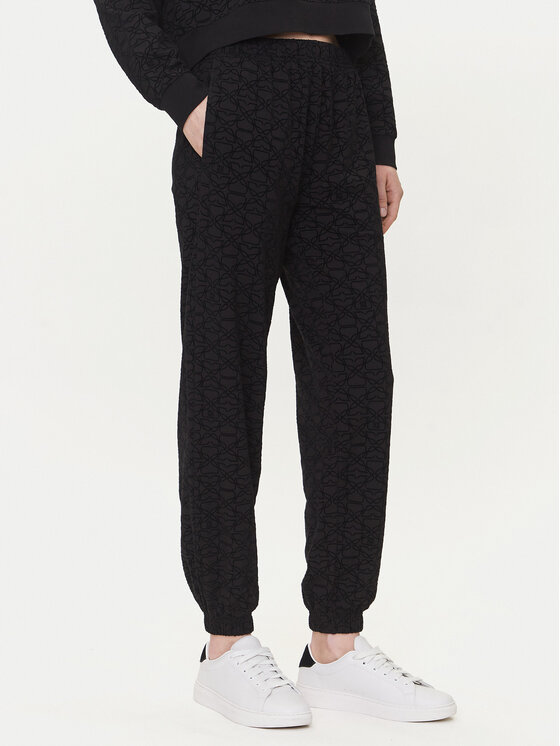 Спортивные брюки обычного кроя 50545211 Hugo, черный
Спортивные брюки обычного кроя 50545211 Hugo, черный