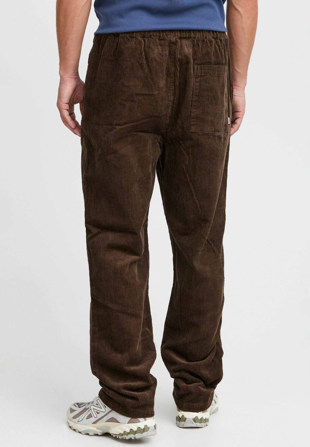 Брюки LIAM ELASTICATED Solid, коричневый
Брюки LIAM ELASTICATED Solid, коричневый