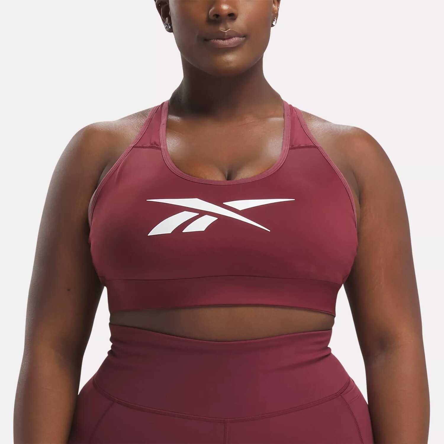 Спортивный бюстгальтер Lux Vector Racer (большие размеры) Reebok, цвет Classic Maroon
Спортивный бюстгальтер Lux Vector Racer (большие размеры) Reebok, цвет Classic Maroon