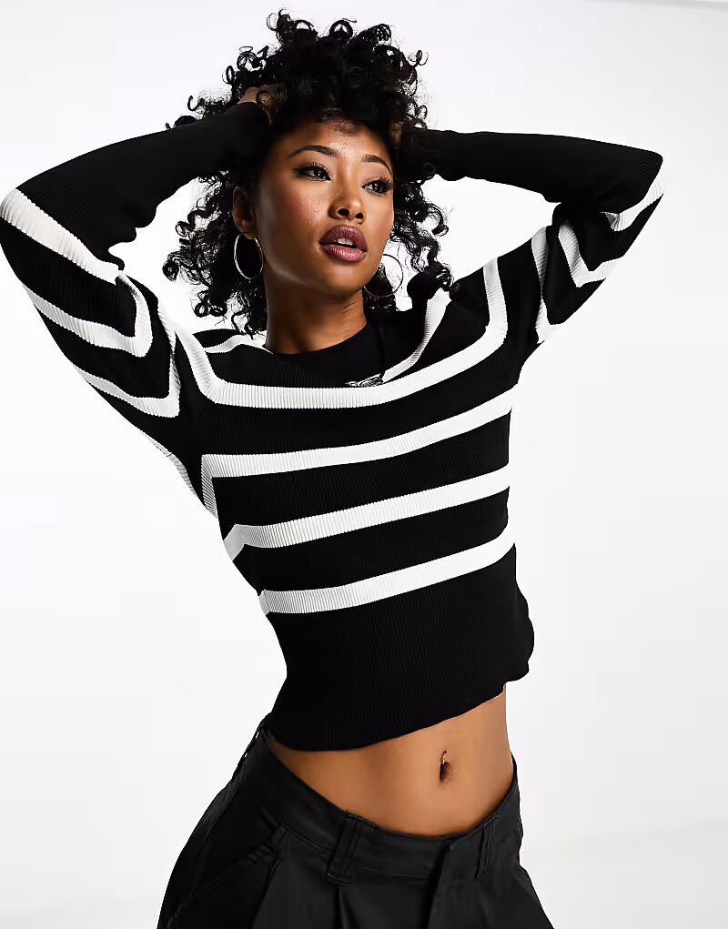 Легкий джемпер в черно-белую полоску Only
Легкий джемпер в черно-белую полоску Only