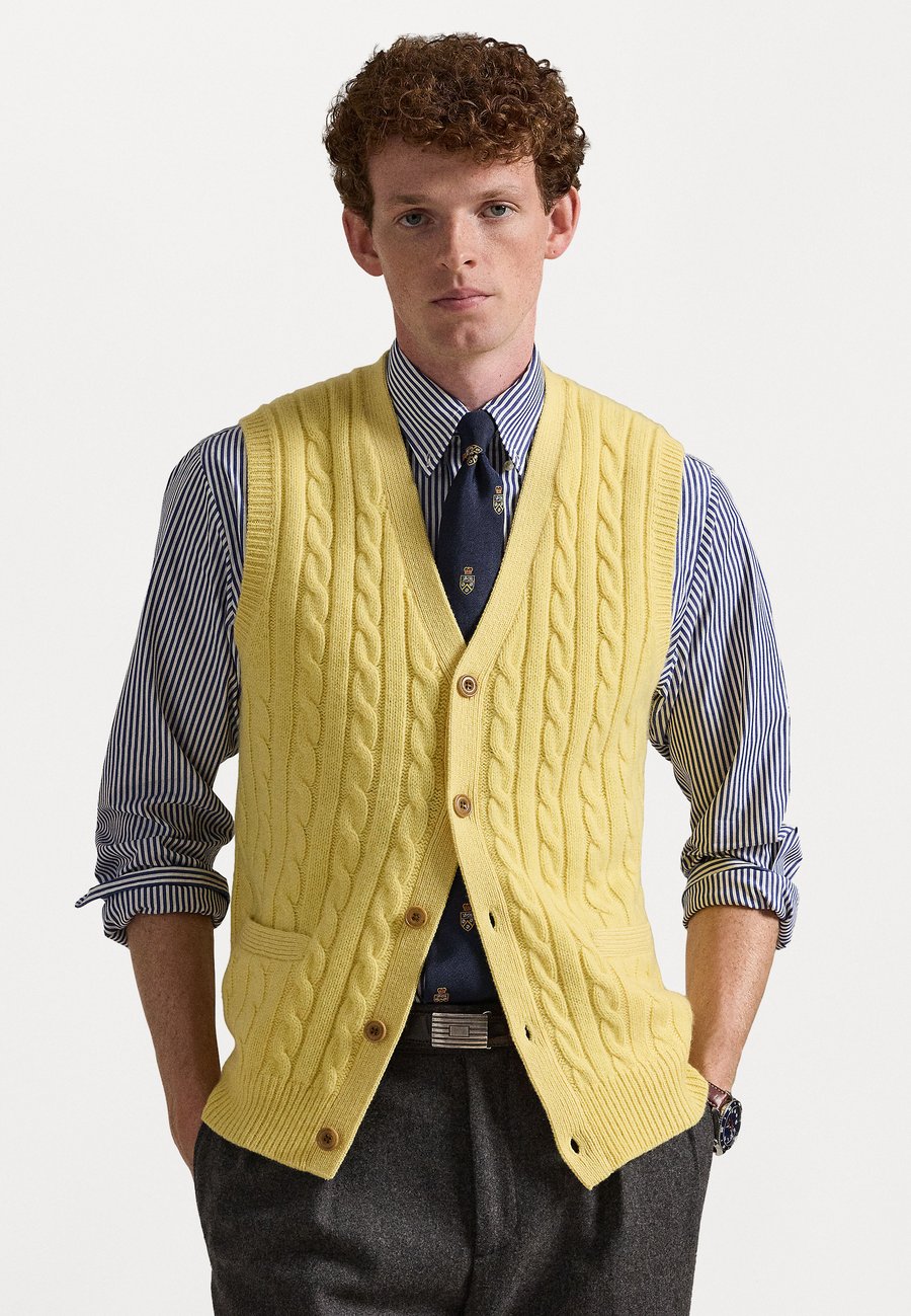Куртка Polo Ralph Lauren CABLE KNIT WOOL CASHMERE SWEATER VEST, Fall Yellow/Dark Blue
Куртка Polo Ralph Lauren CABLE KNIT WOOL CASHMERE SWEATER VEST, Fall Yellow/Dark Blue