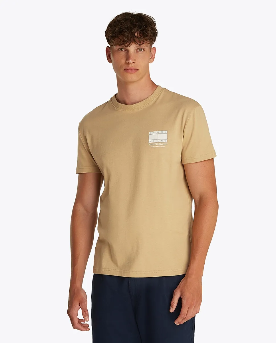 Мужская футболка с логотипом и классическим кроем Tommy Jeans, бежевый
Мужская футболка с логотипом и классическим кроем Tommy Jeans, бежевый