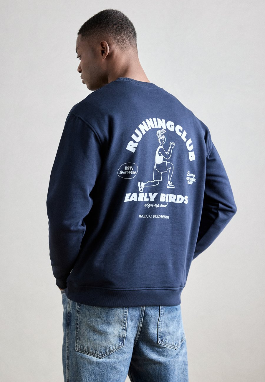 Толстовка Marc O'Polo DENIM CREW NECK PRINT RELAXED FIT, Navy/Dark Blue, Синий, Толстовка Marc O'Polo DENIM CREW NECK PRINT RELAXED FIT, Navy/Dark Blue
Толстовка Marc O'Polo DENIM CREW NECK PRINT RELAXED FIT, Navy/Dark Blue, Синий, Толстовка Marc O'Polo DENIM CREW NECK PRINT RELAXED FIT, Navy/Dark Blue