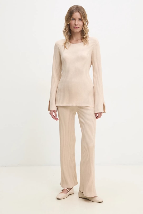 Свитер и брюки Answear.Lab, бежевый
Свитер и брюки Answear.Lab, бежевый