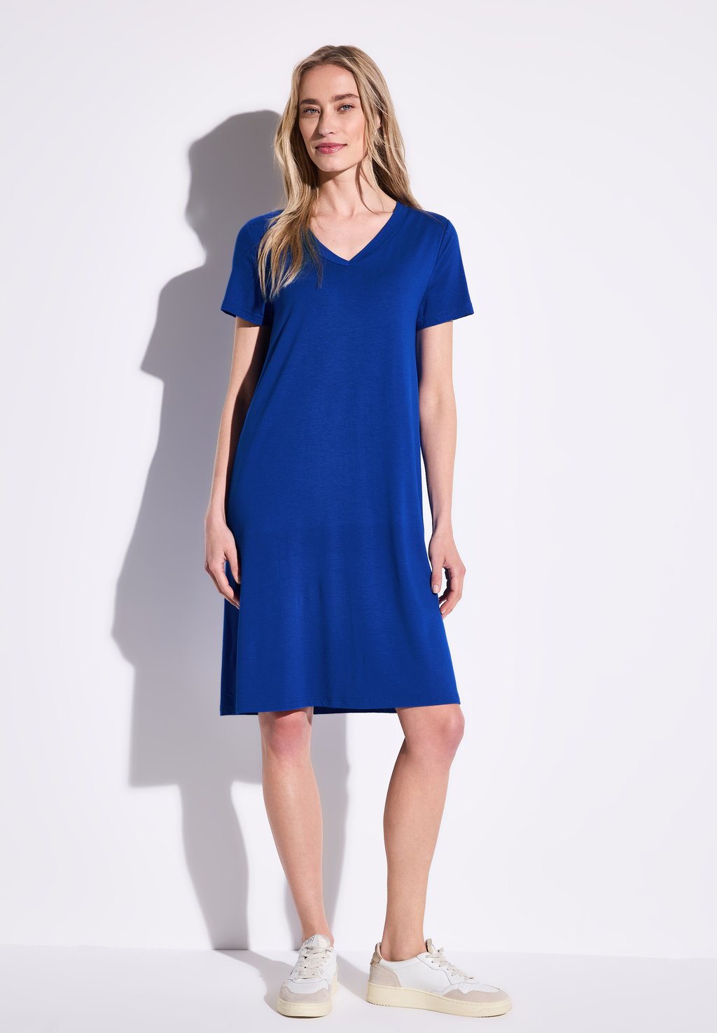 Платье из джерси IN UNIFARBE Street One, металлик синий
Платье из джерси IN UNIFARBE Street One, металлик синий