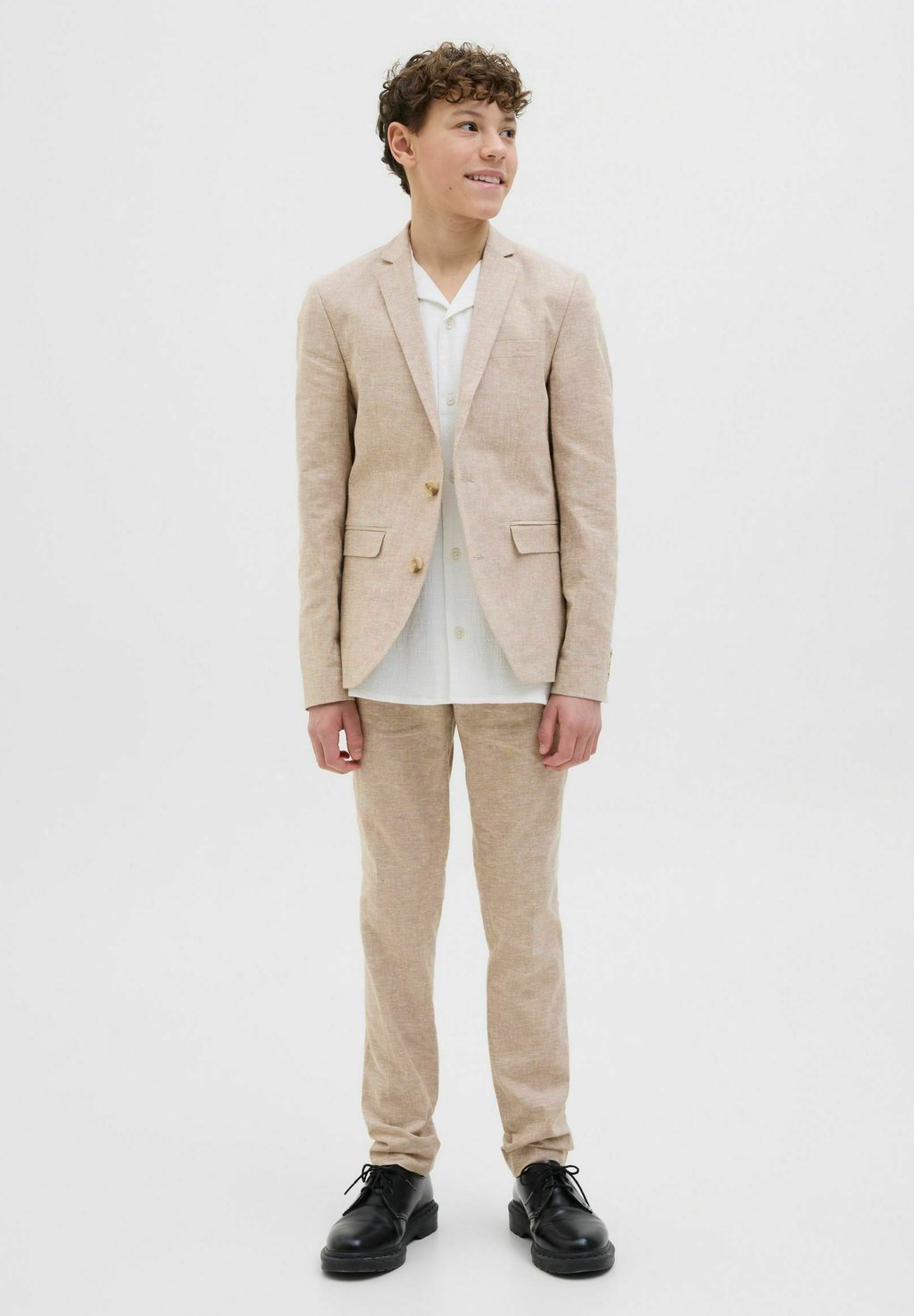 Куртка Jack & Jones Junior, бежевый
Куртка Jack & Jones Junior, бежевый