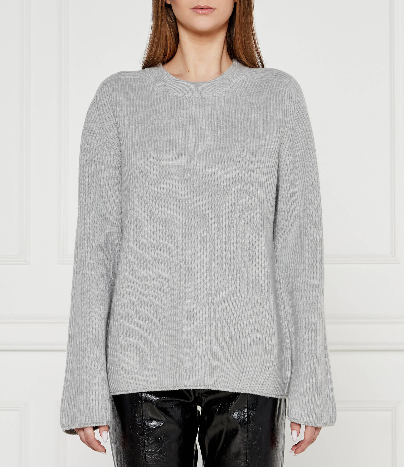 Свитер из шерсти Michael Kors Relaxed fit, серый
Свитер из шерсти Michael Kors Relaxed fit, серый