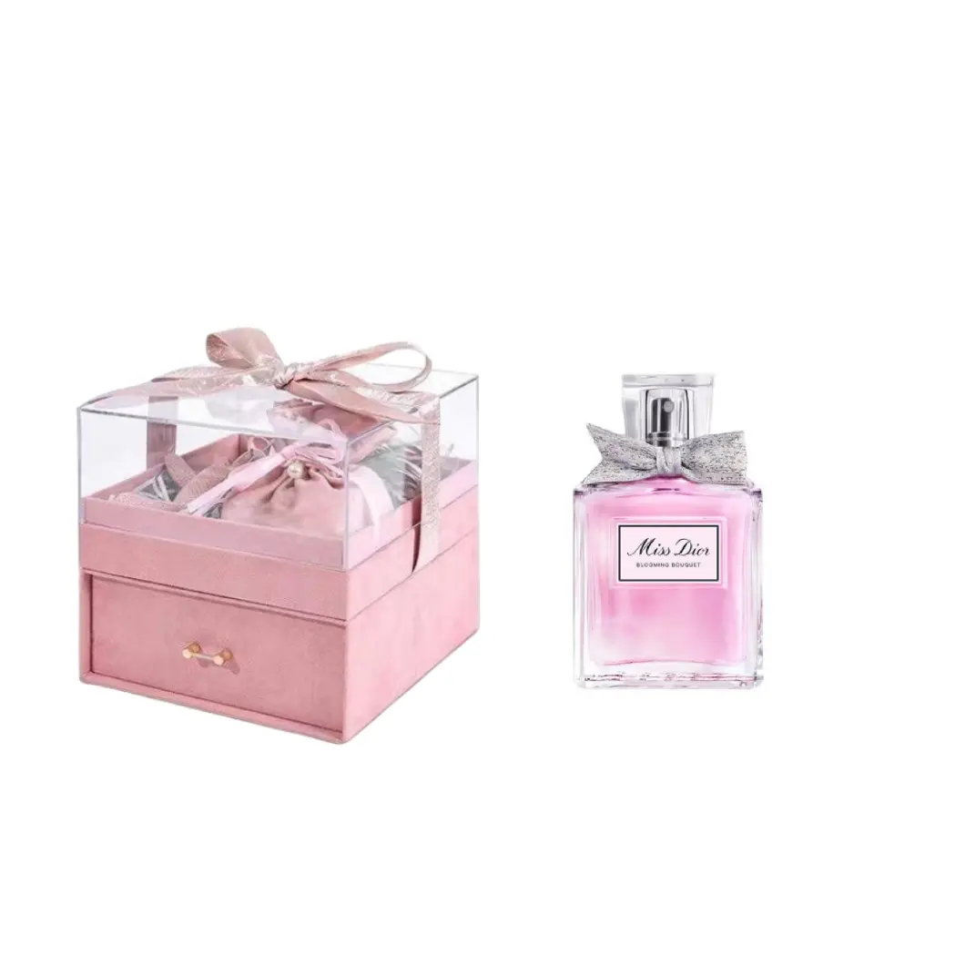 Набор Miss Perfume Eau De Toilette Formal Wear+Rabbit+Perfume Bag, подарок для девушки DIOR
Набор Miss Perfume Eau De Toilette Formal Wear+Rabbit+Perfume Bag, подарок для девушки DIOR
