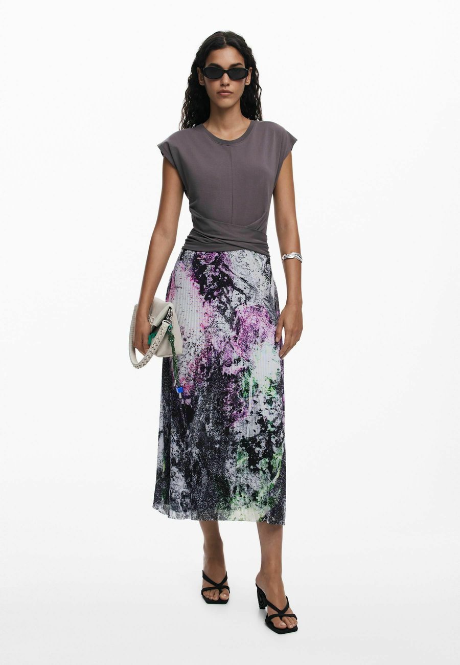 Платье Desigual Day dress, Gray/Grey
Платье Desigual Day dress, Gray/Grey