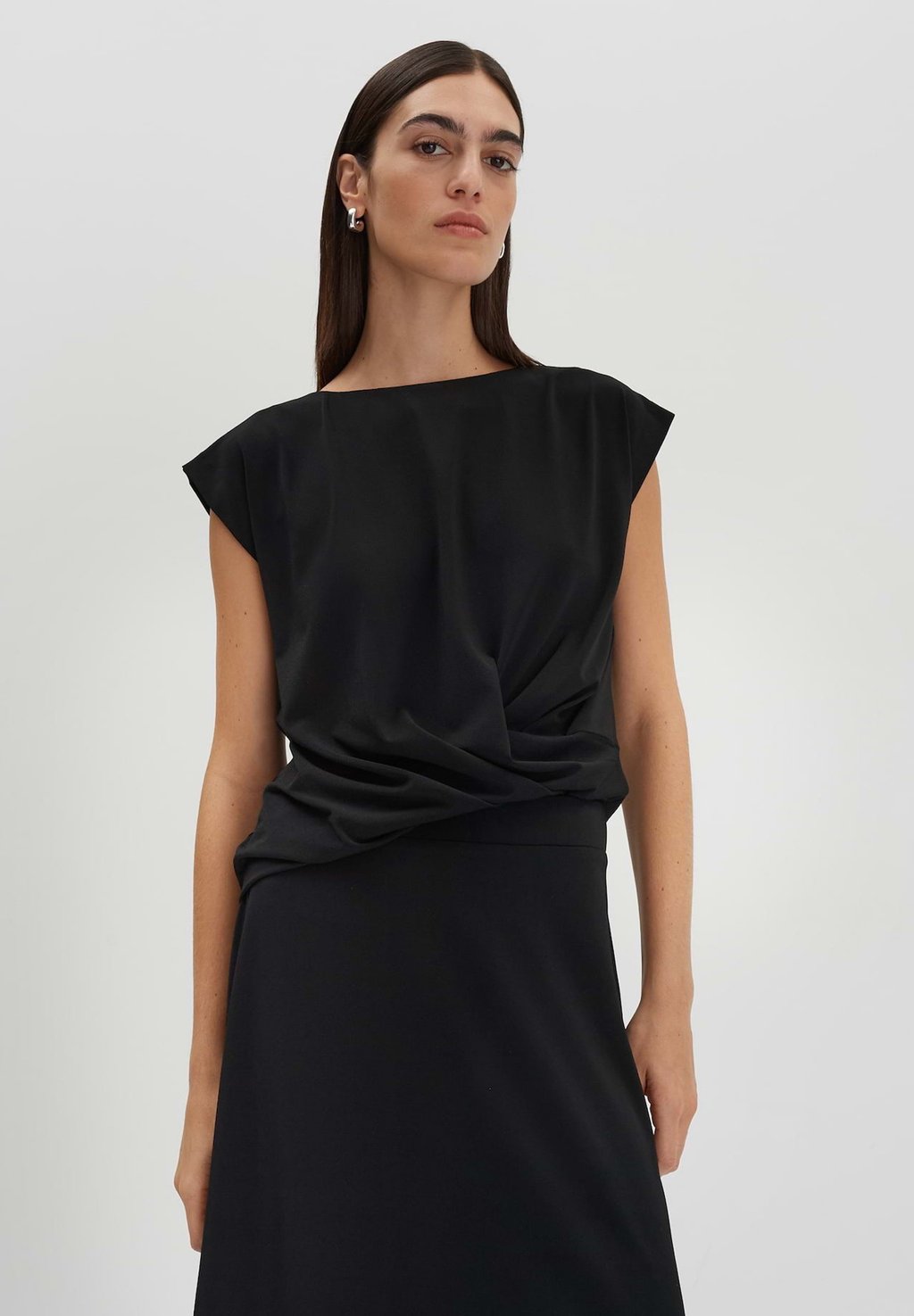 Базовая футболка LOOSE FIT someday., черный
Базовая футболка LOOSE FIT someday., черный