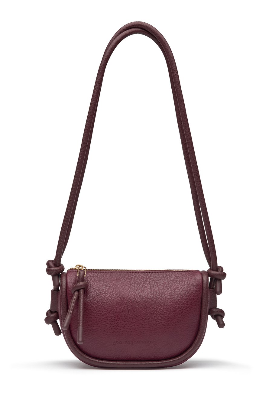 Сумка ADOLFO DOMINGUEZ Handbag, Maroon/Bordeaux
Сумка ADOLFO DOMINGUEZ Handbag, Maroon/Bordeaux