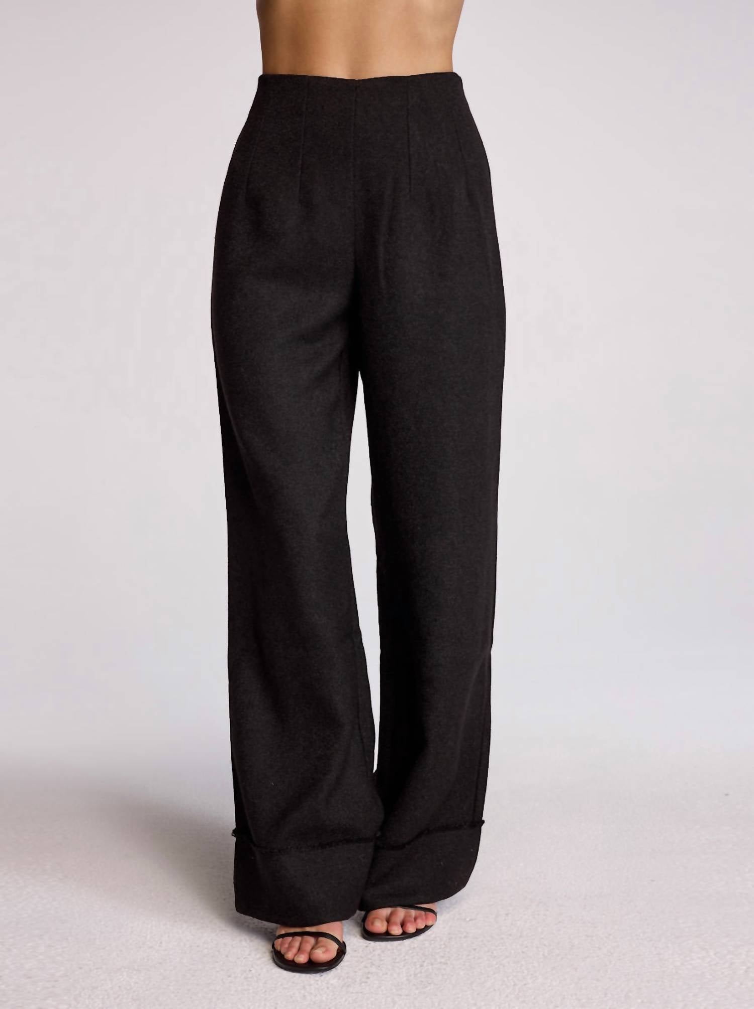 Брюки Declan черные Sundays
Брюки Declan черные Sundays