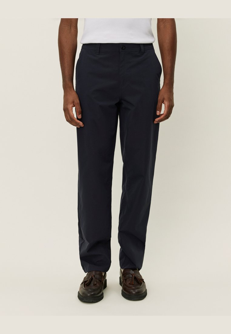 Чиносы KODY Les Deux, темно-синий
Чиносы KODY Les Deux, темно-синий