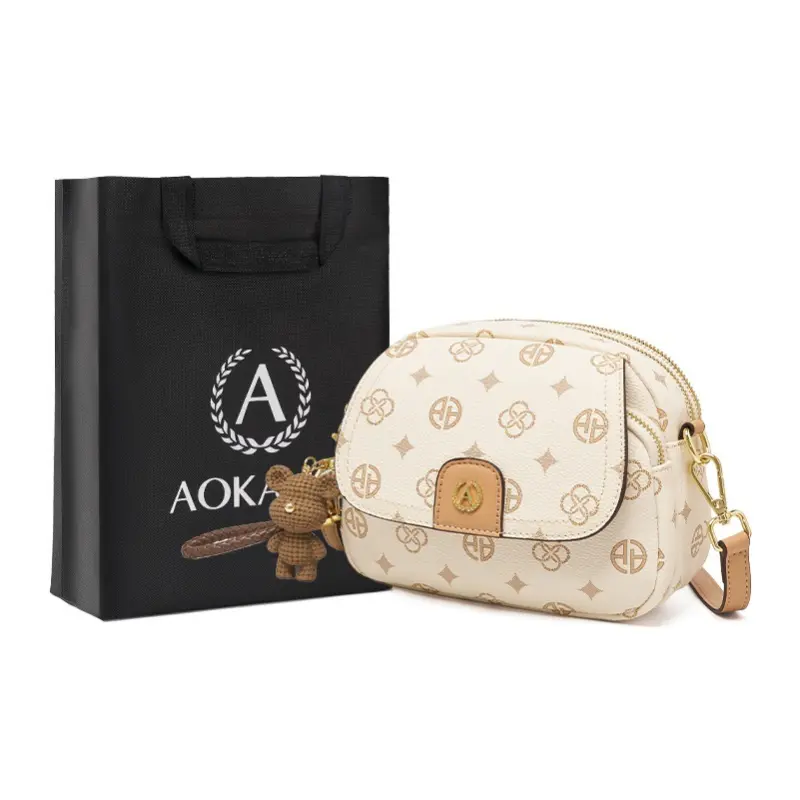 AOKANG Сумка через плечо из ПВХ с искусственной кожей малая женская, Ecru (Bear Charm)
AOKANG Сумка через плечо из ПВХ с искусственной кожей малая женская, Ecru (Bear Charm)